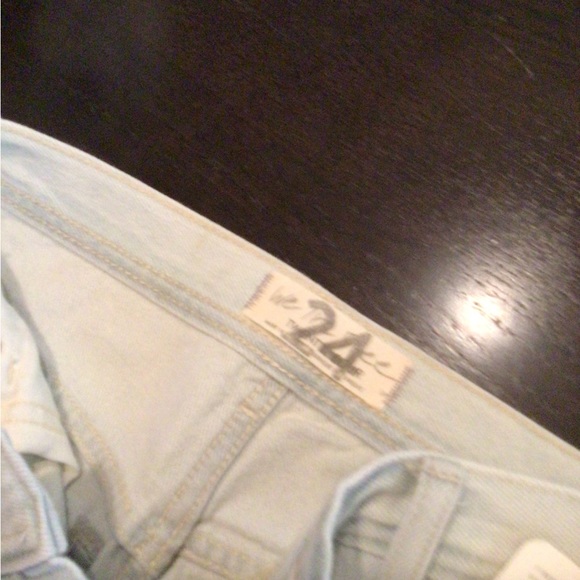 SALE ! Free People distressed jeans - Picture 8 of 9